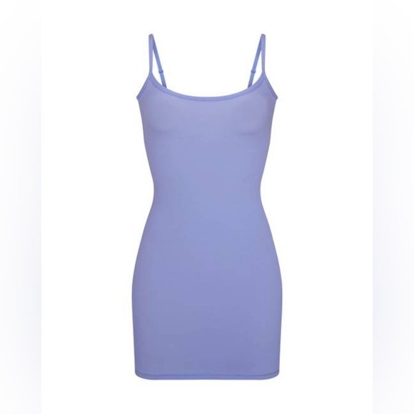 1. NWT SKIMS FITS EVERYBODY SLIP DRESS IN CIELO - Picture 1 of 3